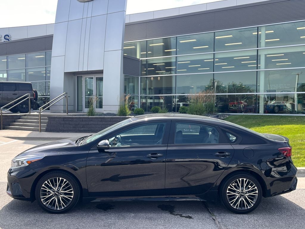 2022 Kia Forte GT-Line