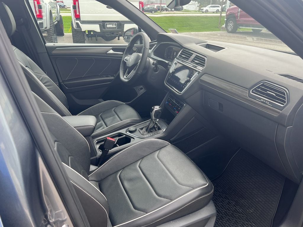 2022 Volkswagen Tiguan 2.0T SEL R-Line