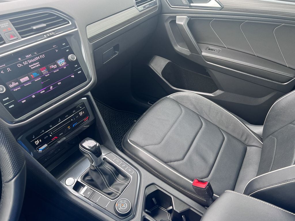 2022 Volkswagen Tiguan 2.0T SEL R-Line