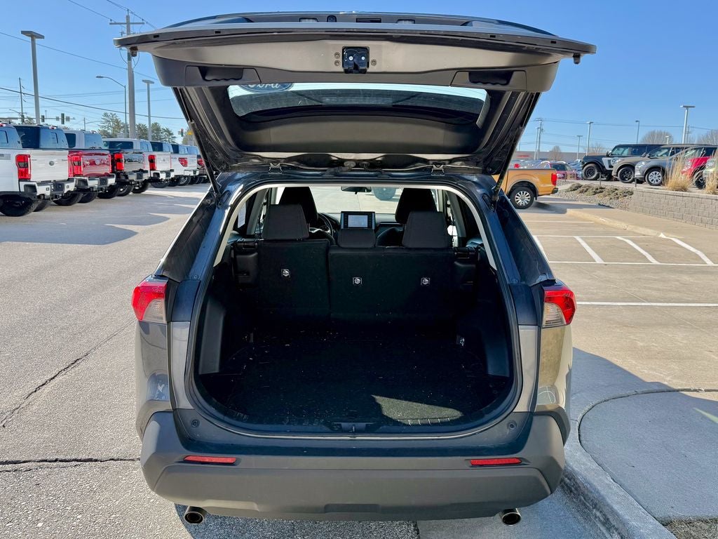 2021 Toyota RAV4 Hybrid LE