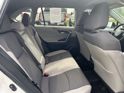2023 Toyota RAV4 Hybrid XLE