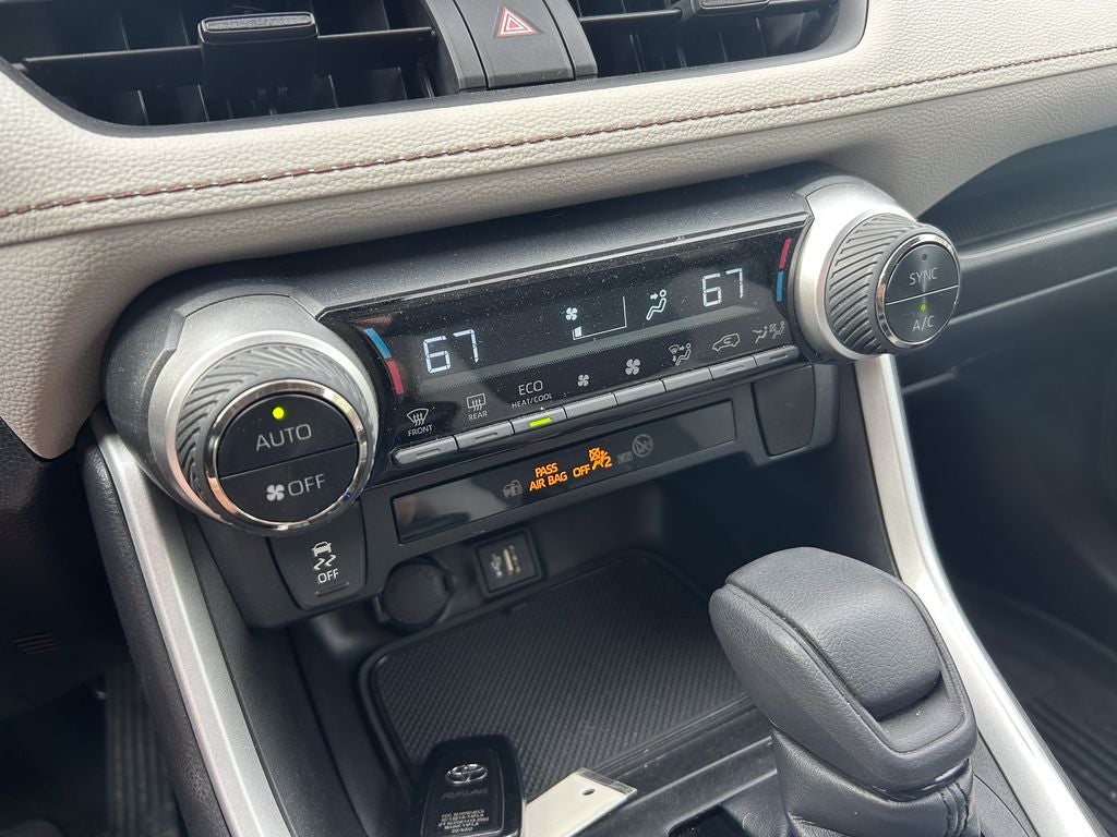 2023 Toyota RAV4 Hybrid XLE