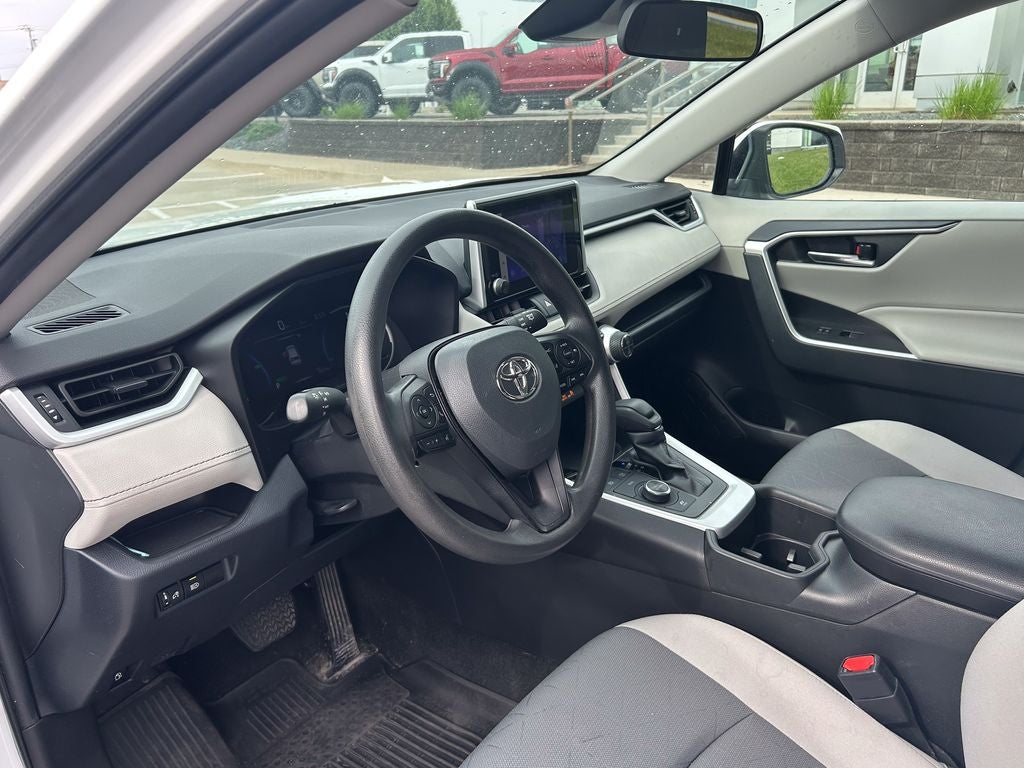 2023 Toyota RAV4 Hybrid XLE