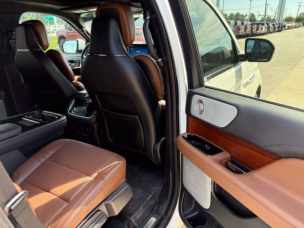 2023 Lincoln Navigator Reserve