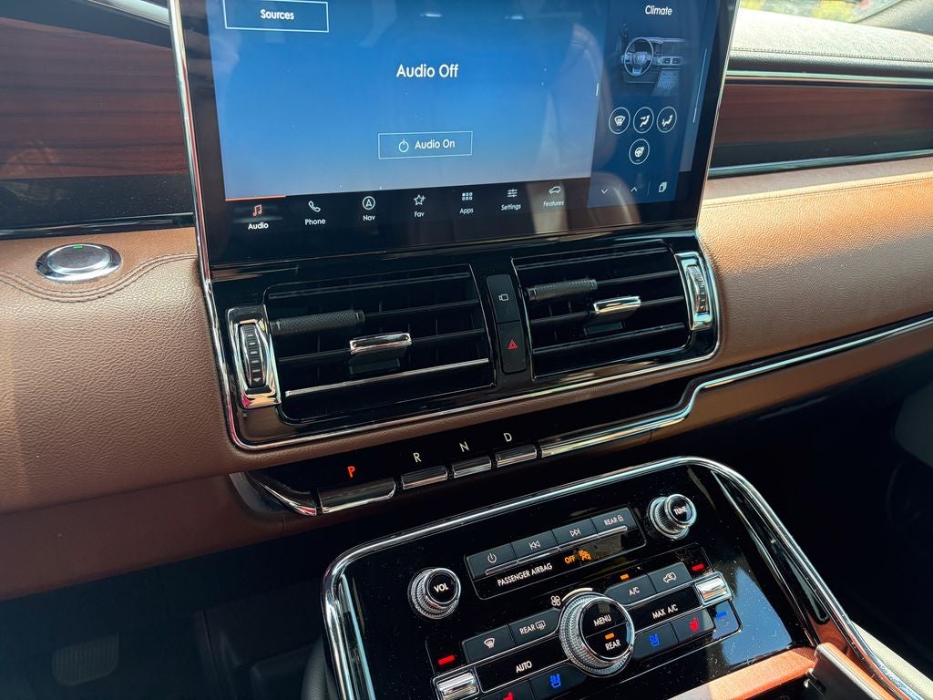2023 Lincoln Navigator Reserve