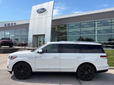 2023 Lincoln Navigator Reserve