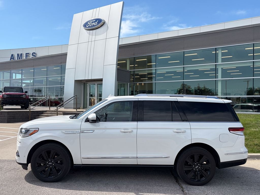 2023 Lincoln Navigator Reserve