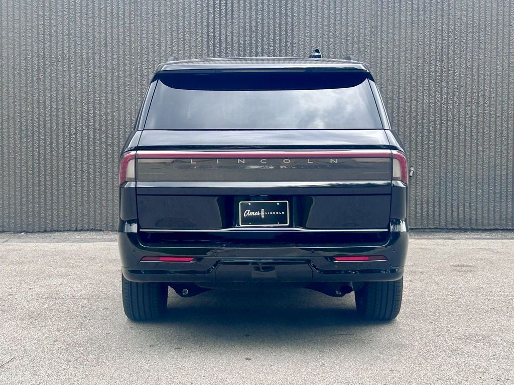 2025 Lincoln Navigator Reserve