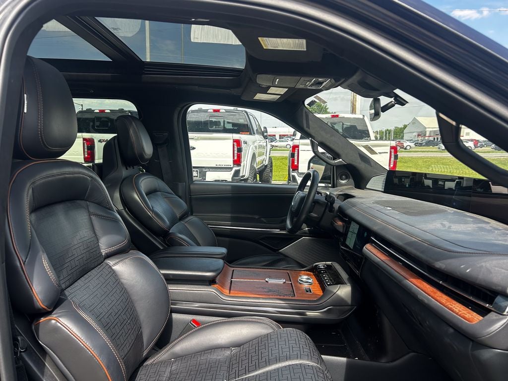 2025 Lincoln Navigator Black Label