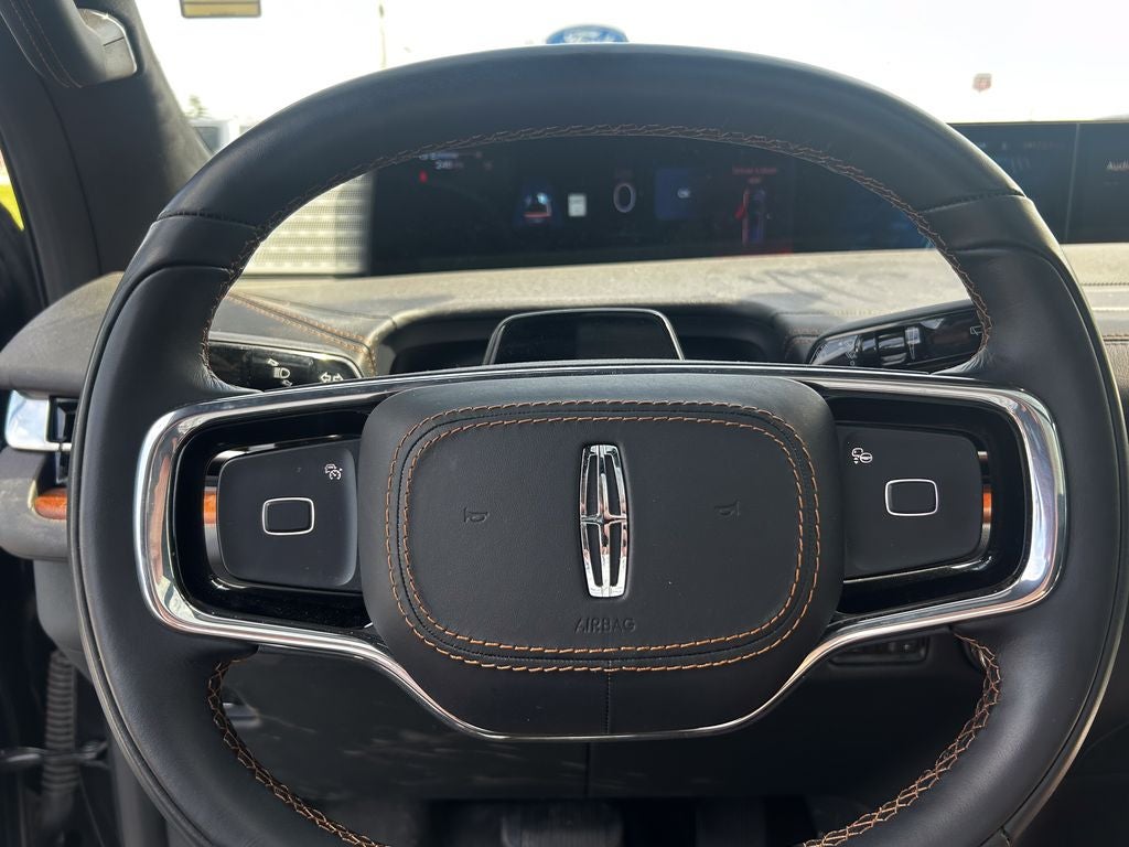 2025 Lincoln Navigator Black Label