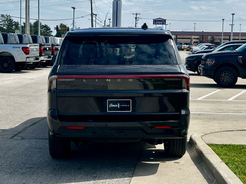 2025 Lincoln Navigator Black Label