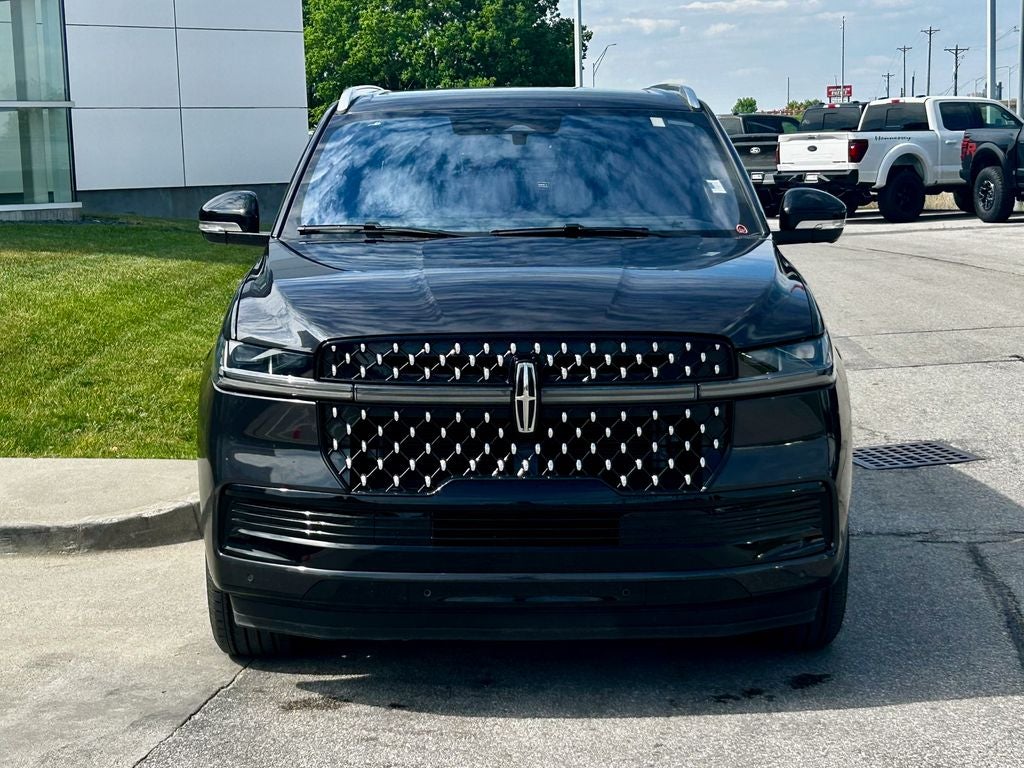 2025 Lincoln Navigator Black Label