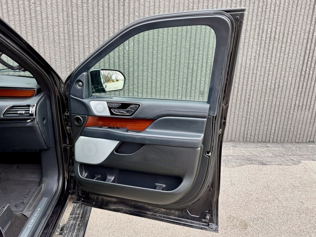 2022 Lincoln Navigator L L Reserve