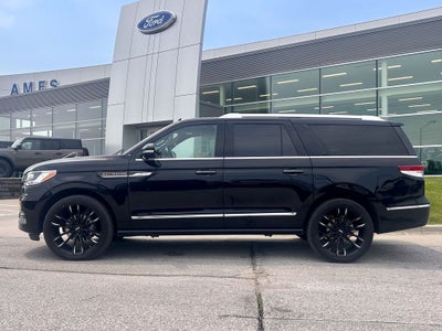 2022 Lincoln Navigator L Reserve