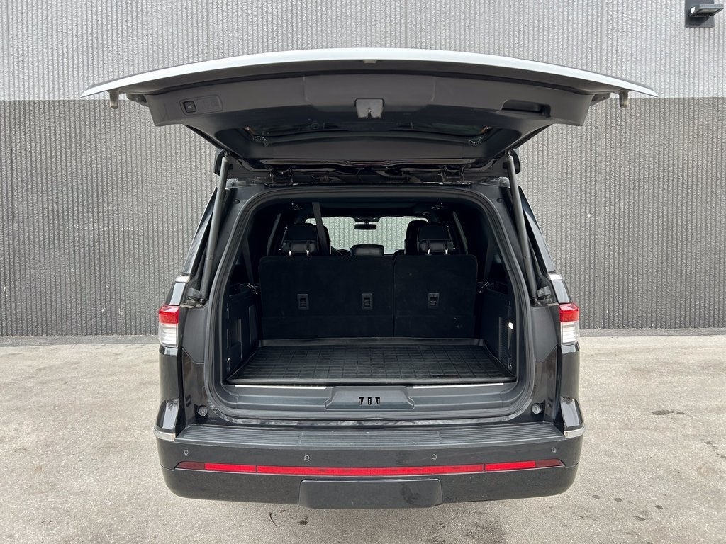 2022 Lincoln Navigator L Reserve