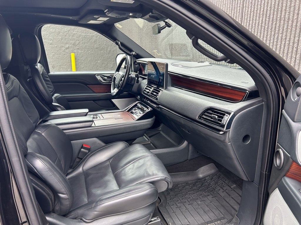 2022 Lincoln Navigator L Reserve