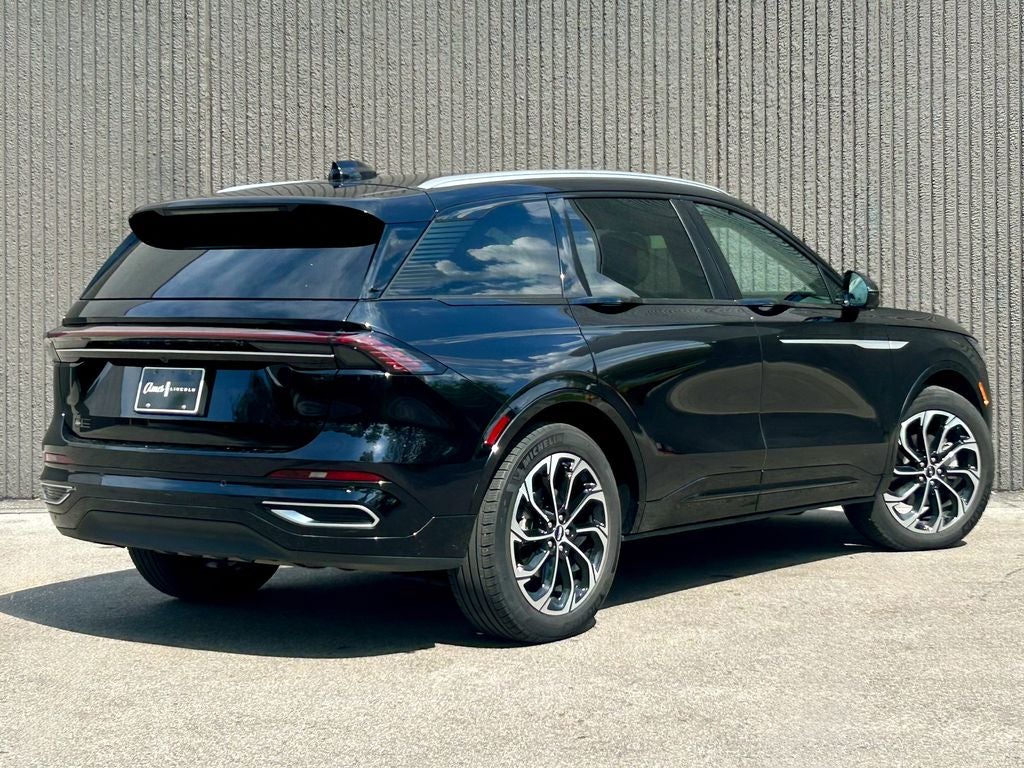 2025 Lincoln Nautilus Reserve