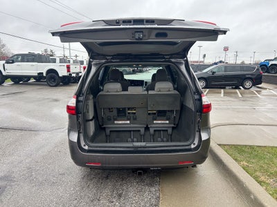 2017 Toyota Sienna LE 8 Passenger