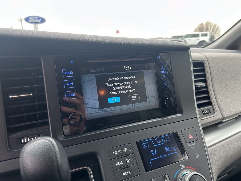 2017 Toyota Sienna LE 8 Passenger