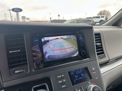 2017 Toyota Sienna LE 8 Passenger