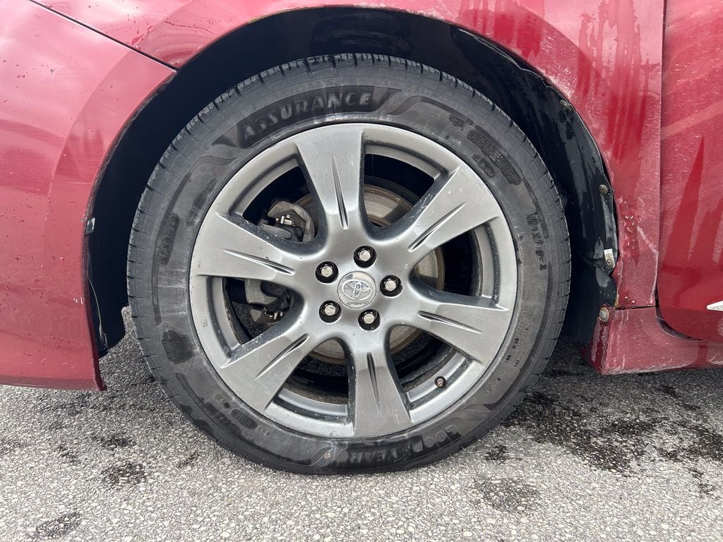 2017 Toyota Sienna SE 8 Passenger