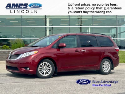 2017 Toyota Sienna XLE Premium 8 Passenger