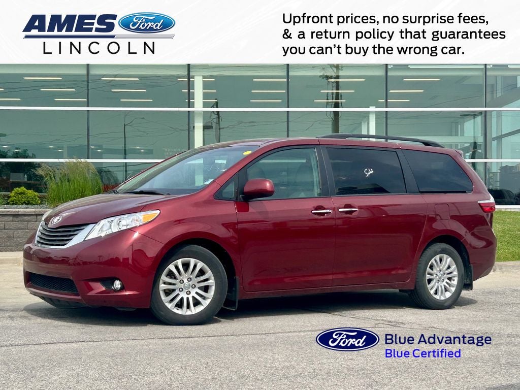 2017 Toyota Sienna XLE Premium 8 Passenger