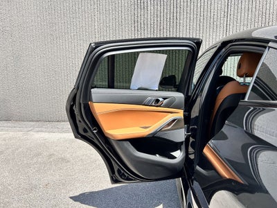 2022 BMW X6 xDrive40i