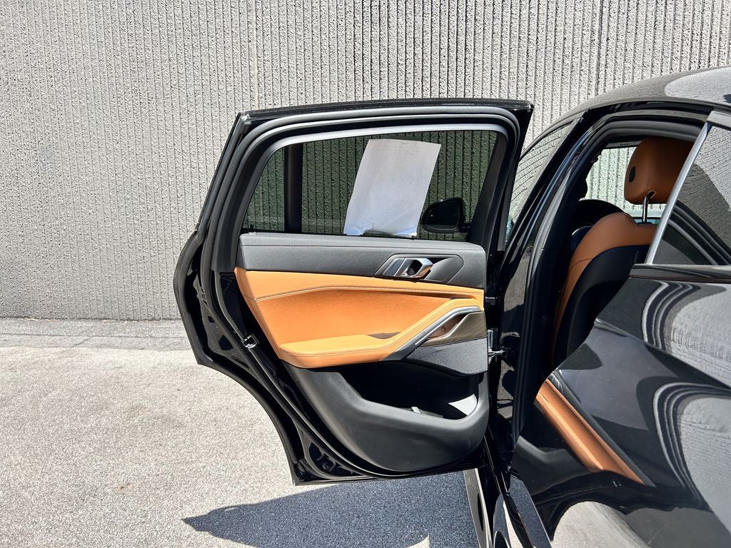 2022 BMW X6 xDrive40i