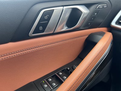2022 BMW X6 xDrive40i