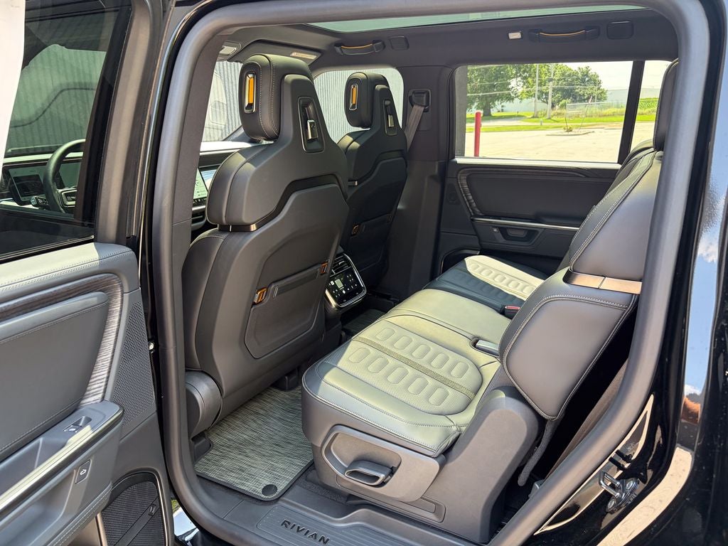 2026 Rivian R1S Performance Dual Motor Large Pack