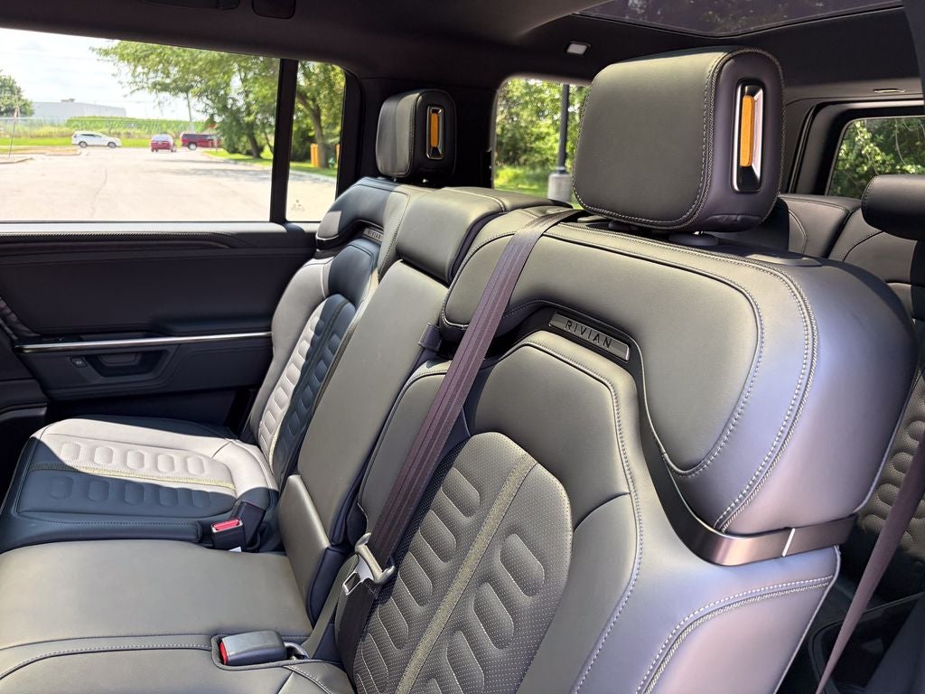 2026 Rivian R1S Performance Dual Motor Large Pack