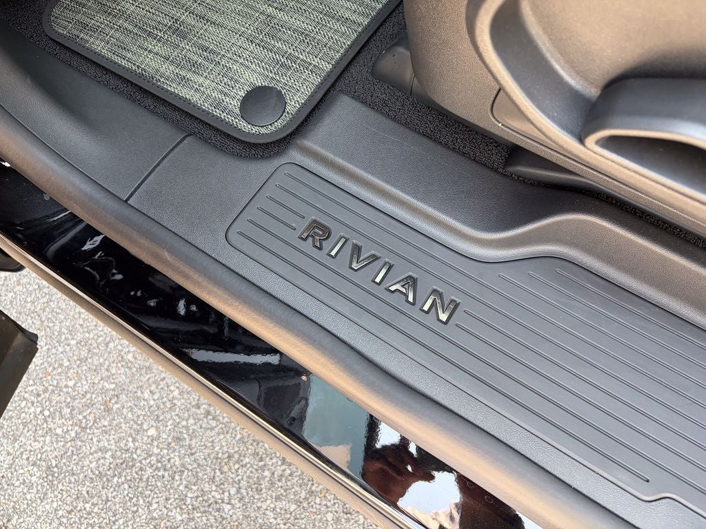 2026 Rivian R1S Performance Dual Motor Large Pack