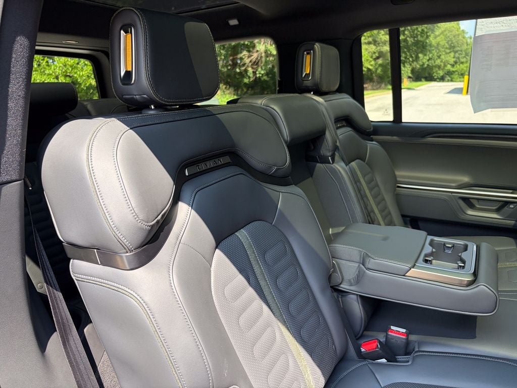 2026 Rivian R1S Performance Dual Motor Large Pack