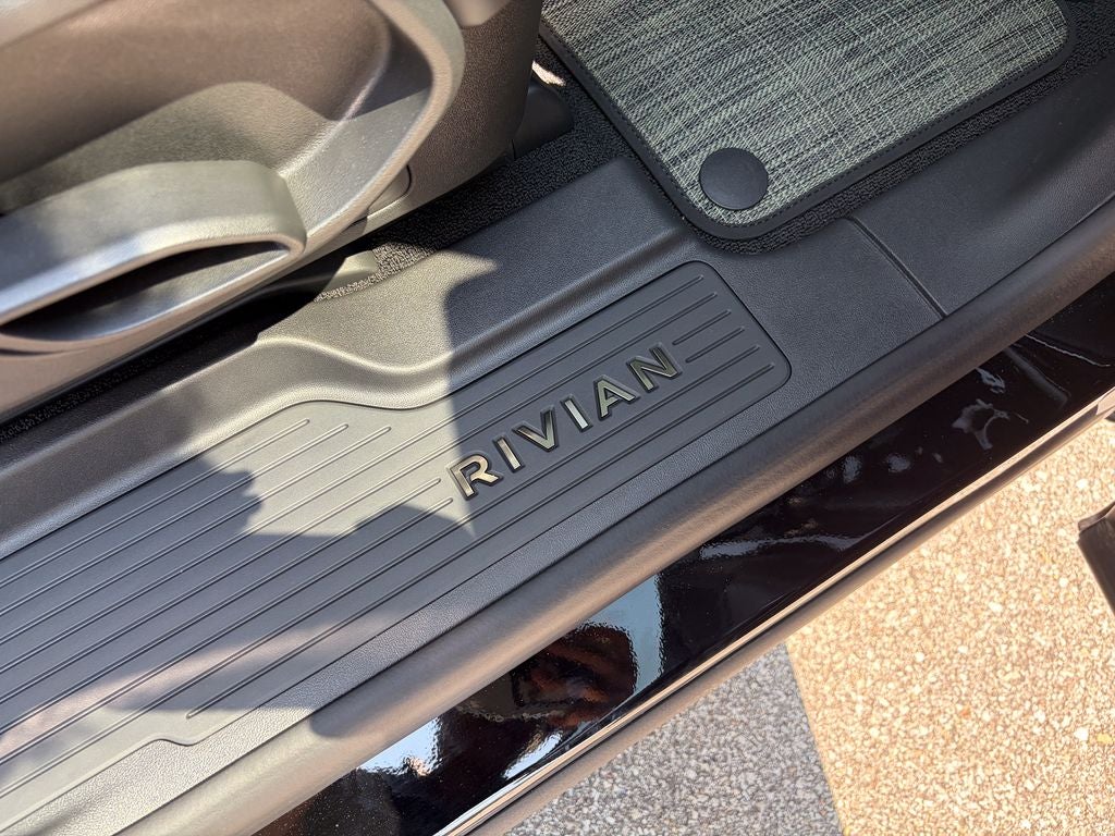 2026 Rivian R1S Performance Dual Motor Large Pack