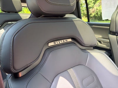 2026 Rivian R1S Performance Dual Motor Large Pack