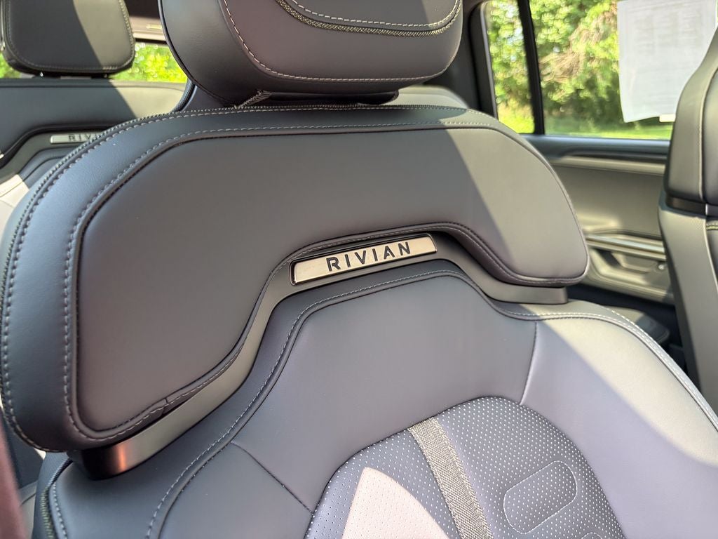 2026 Rivian R1S Performance Dual Motor Large Pack