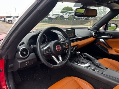 2017 FIAT 124 Spider Lusso