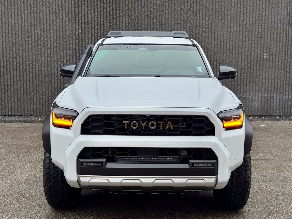 2025 Toyota 4Runner i-FORCE MAX Hybrid Trailhunter