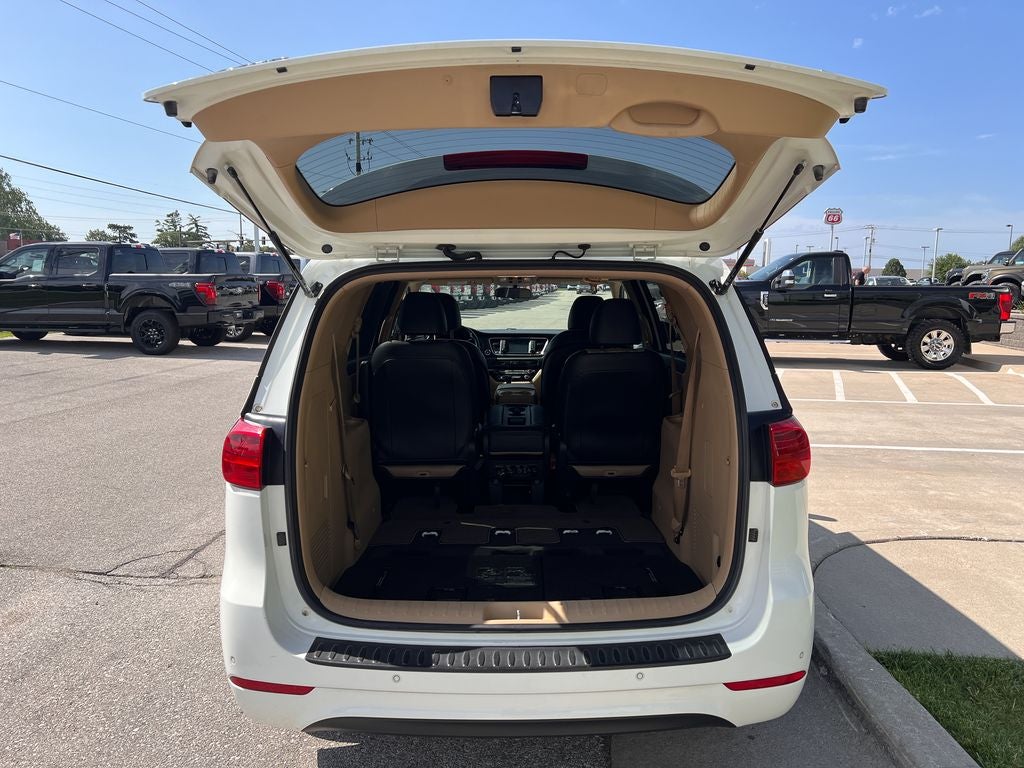 2017 Kia Sedona LX
