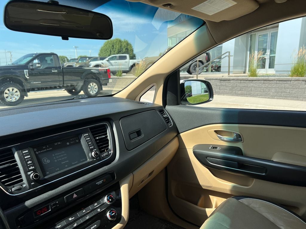 2017 Kia Sedona LX