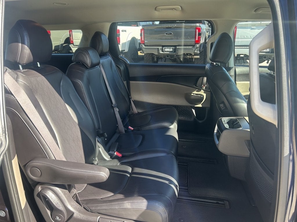 2025 Kia Carnival LXS