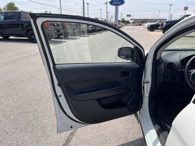 2017 Mitsubishi Mirage ES
