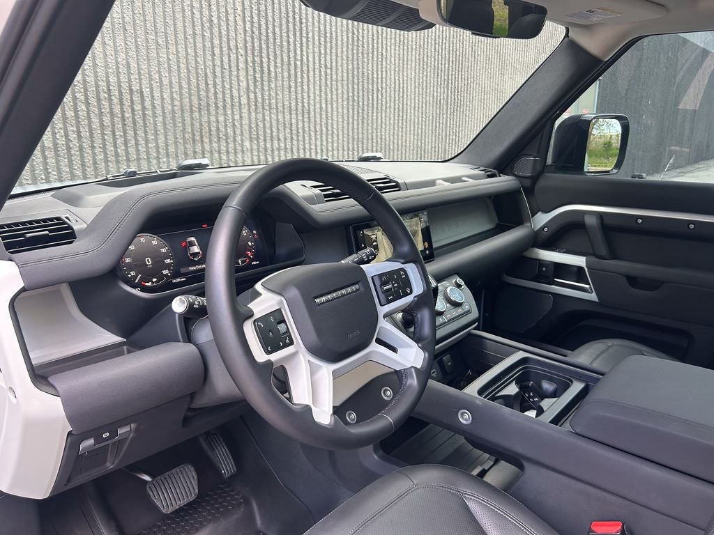 2023 Land Rover Defender 110 S