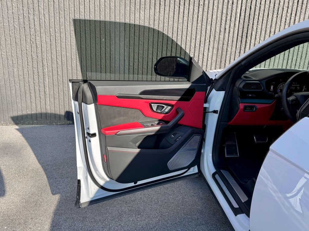 2021 Lamborghini Urus Base