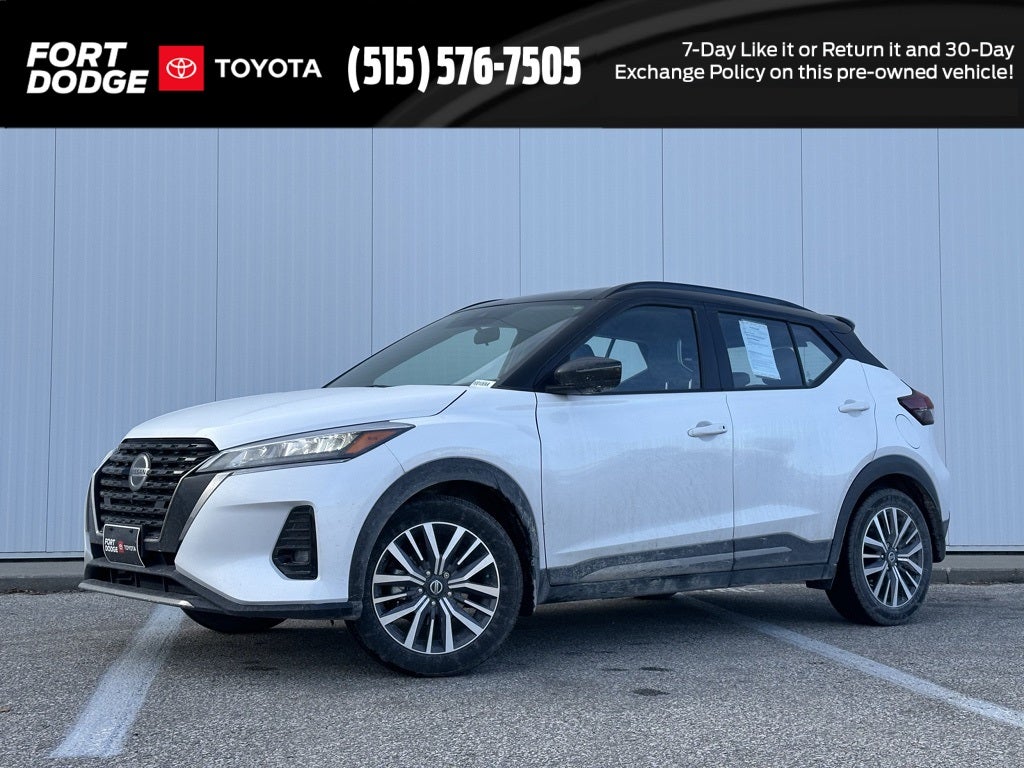 2021 Nissan Kicks SR