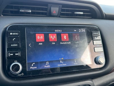 2021 Nissan Kicks SR