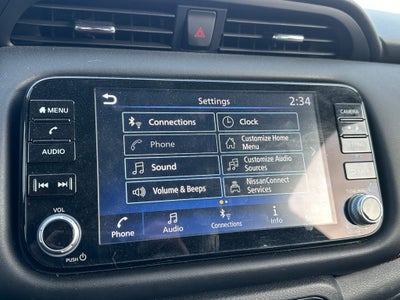 2021 Nissan Kicks SR