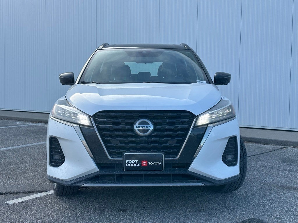 2021 Nissan Kicks SR