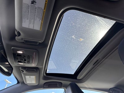 2023 Toyota Camry Hybrid XLE